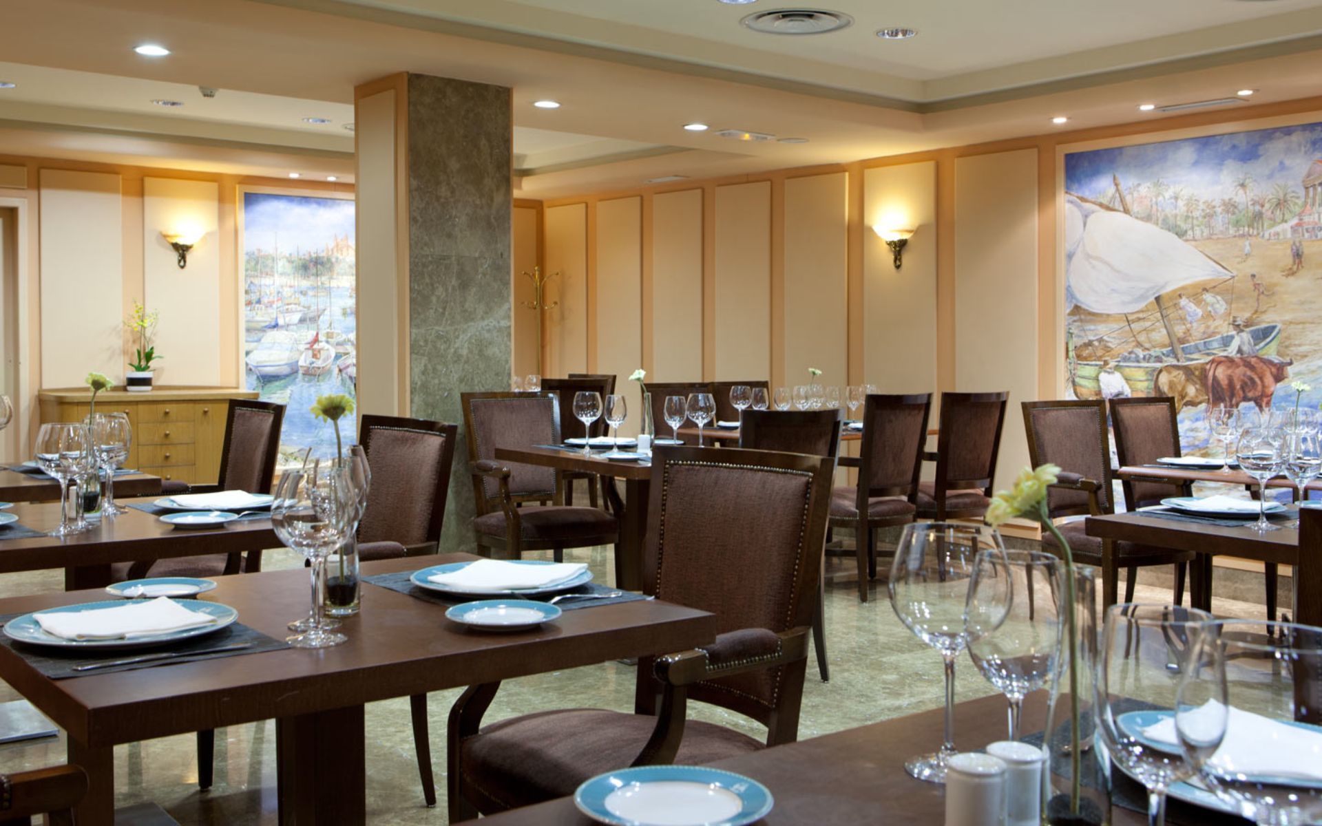 מלון מדריד Agumar מראה חיצוני תמונה Restaurant interior