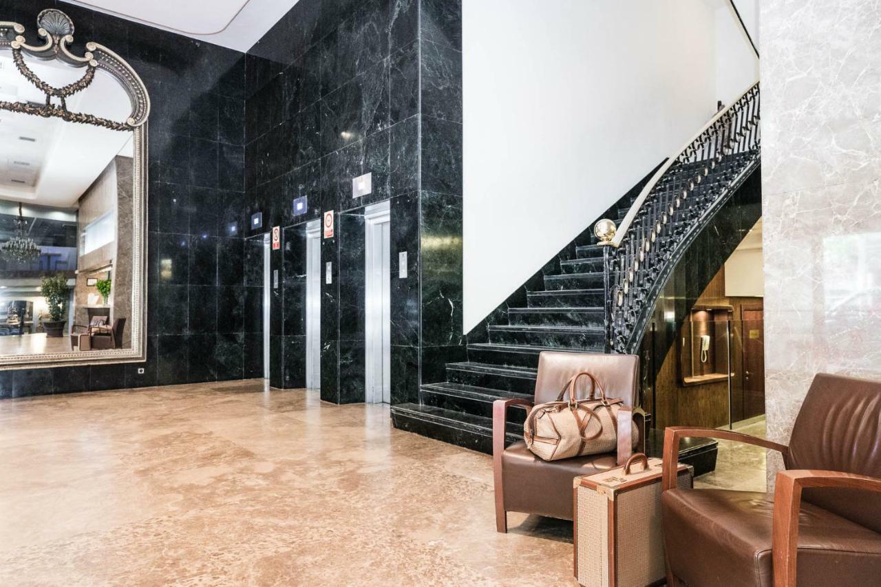 מלון מדריד Agumar מראה חיצוני תמונה Interior of the hotel